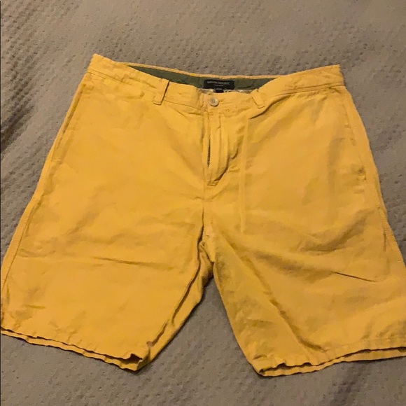 Banana Republic Other - Banana Republic yellow Aiden short